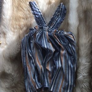 Off he shoulder, halter top